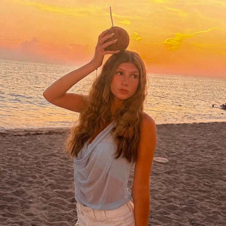 Abigayle — International Head (NY)